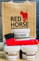Red Horse Winter Care Kit – Hoof Care Kit
